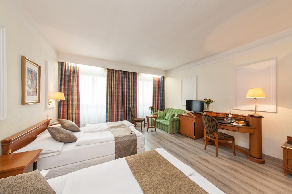 Novum Hotel Cristall Wien Messe Exterior foto