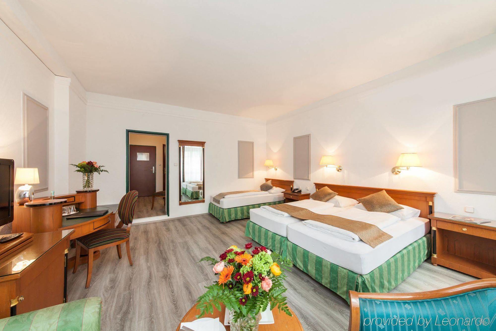 Novum Hotel Cristall Wien Messe Exterior foto