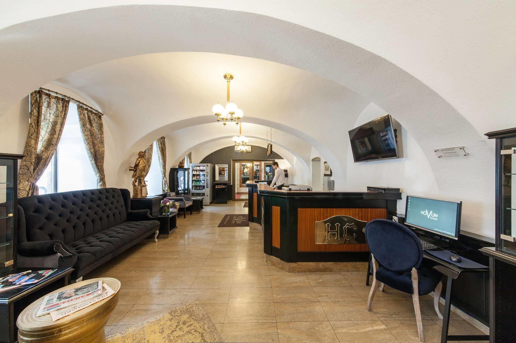 Novum Hotel Cristall Wien Messe Exterior foto