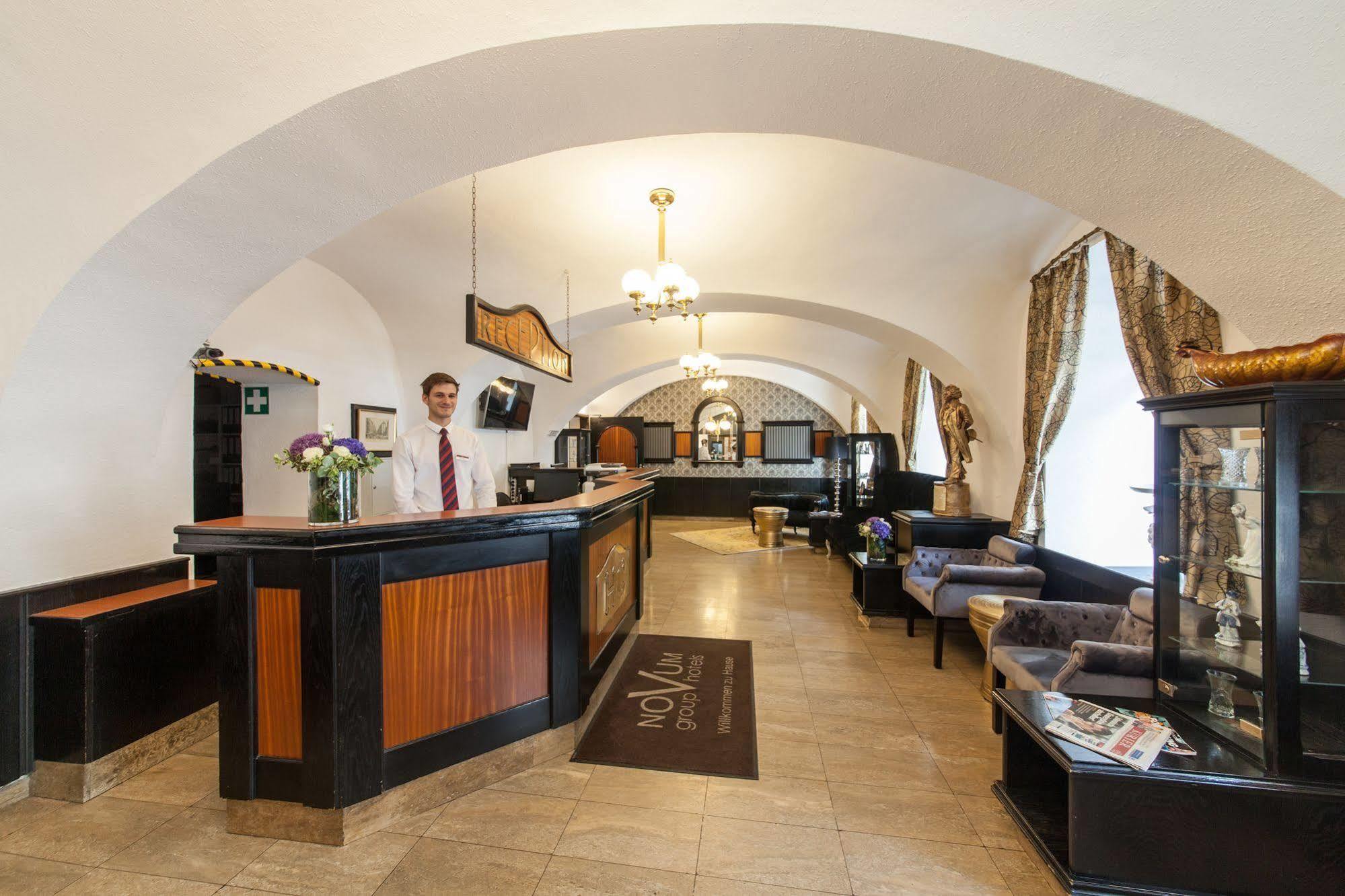 Novum Hotel Cristall Wien Messe Exterior foto